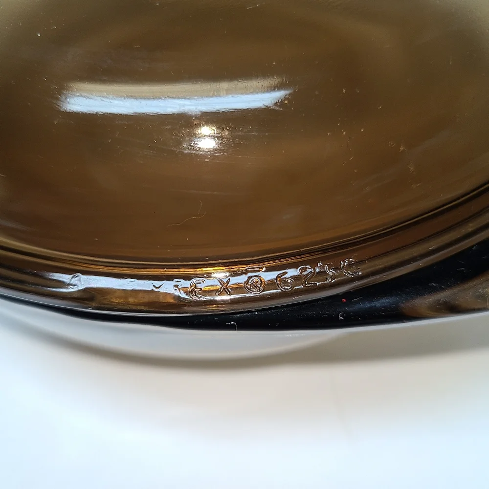 Pyrex Glass Amber 1.5 Qt L Baking Dish with Lid  023 N Round - Picture 3 of 8